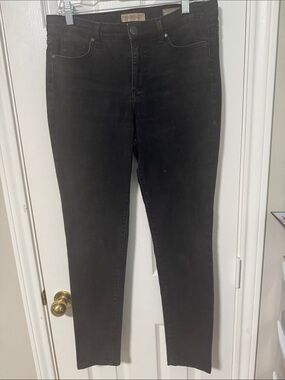 Black Women's High-Rise Skinny Jeans